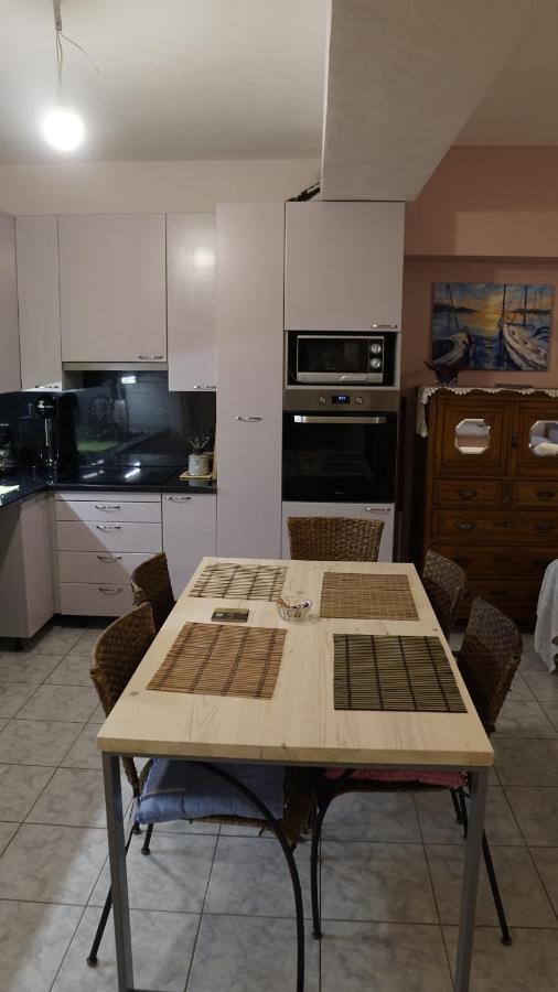 Romanos Patras Studio Kültér fotó