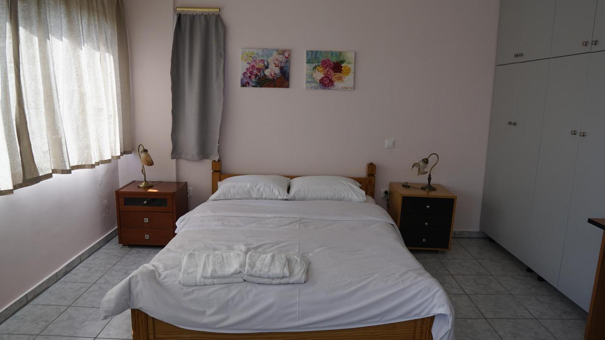 Romanos Patras Studio Kültér fotó