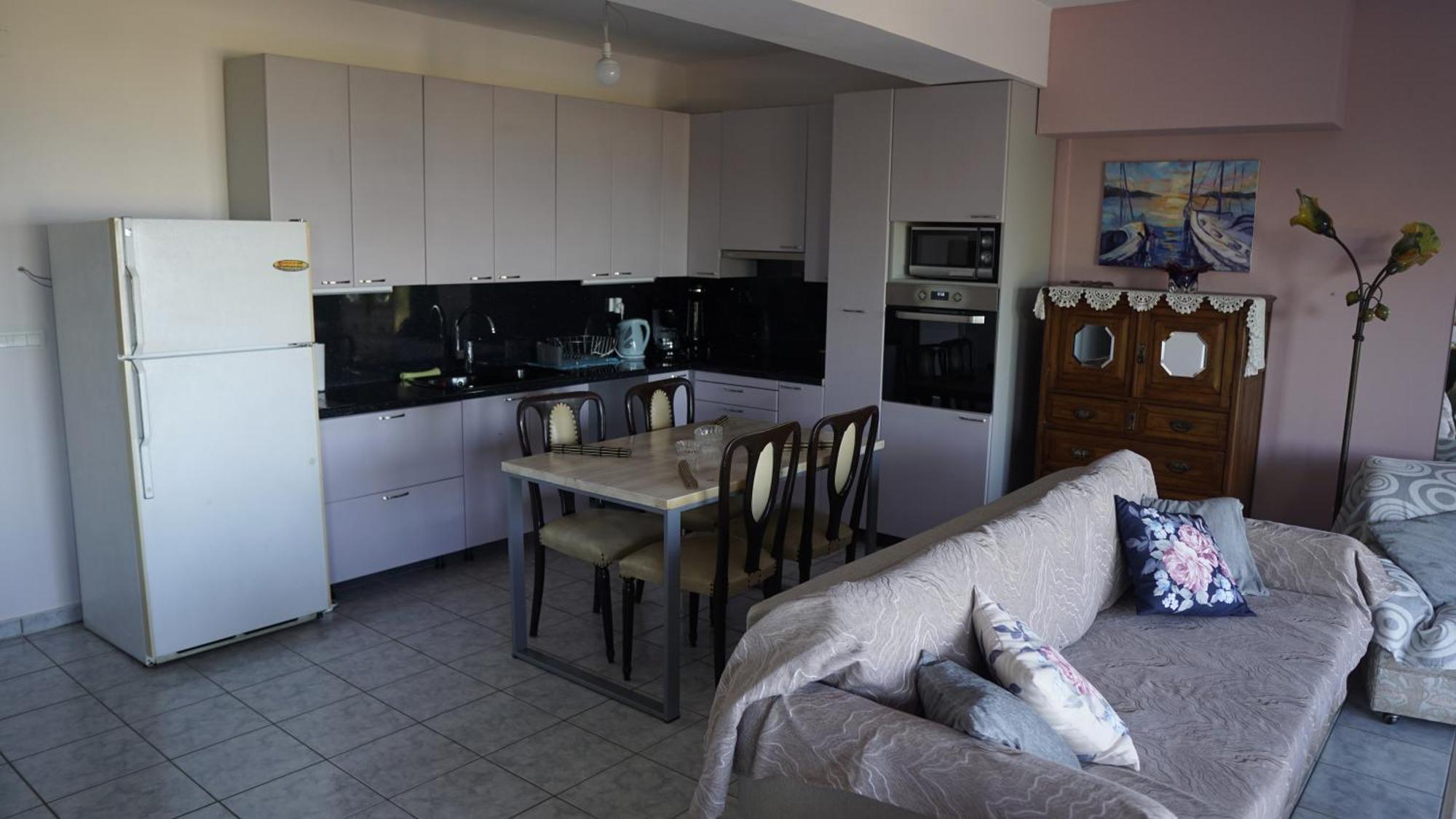 Romanos Patras Studio Kültér fotó